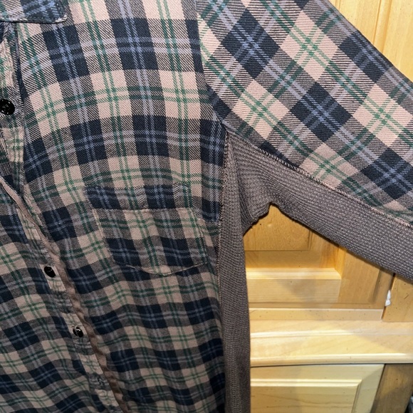 Splendid women’s small long sleeve multi color button down shirt - Picture 9 of 14